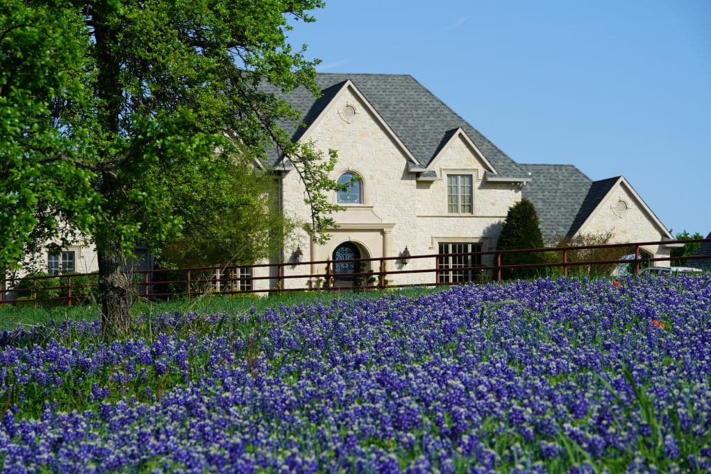 What Is the Difference Between the Appraised Value and the Market Value of Homes?
